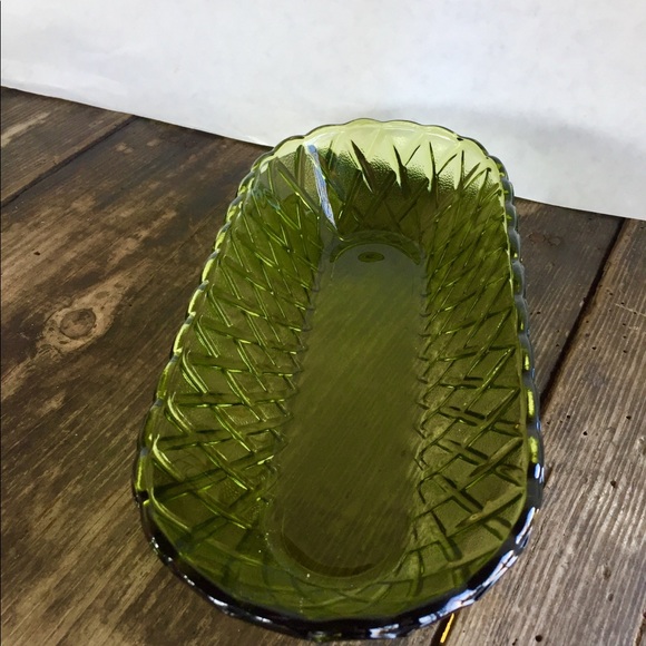 MidCentury Indiana Glass Avocado Green Celery Dish - Picture 6 of 13